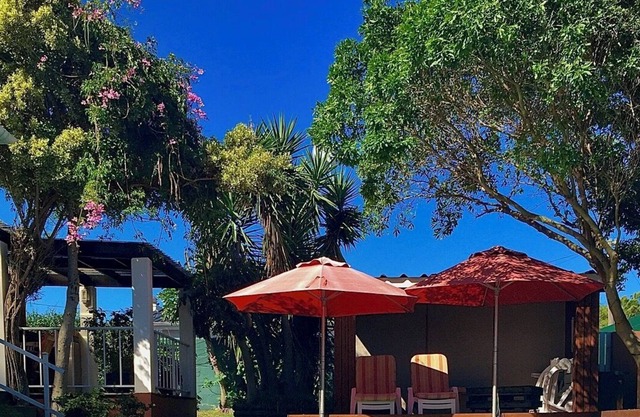 Self catering or B&B, centrally located in the popular suburb of Eastcliff