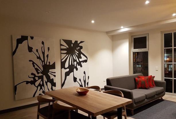 Semaphore Splash Apartments