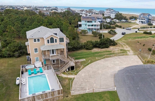 Semi-Ocean front property with direct access to beach from property