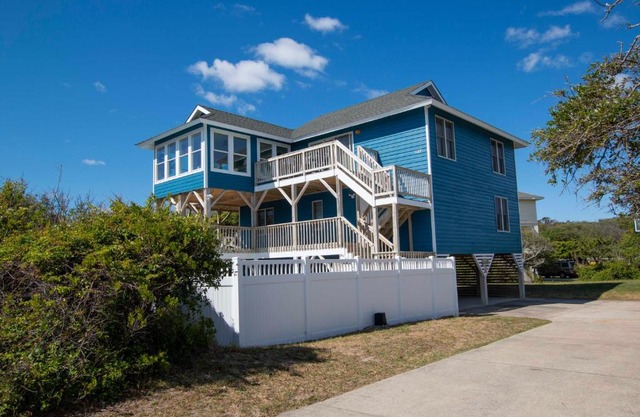 Semi-Oceanfront, Private Pool, Poolside Bar, Hot Tub, Ocean Views! T1, Sailaway