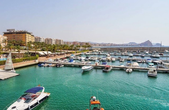 Senator Águilas Hotel