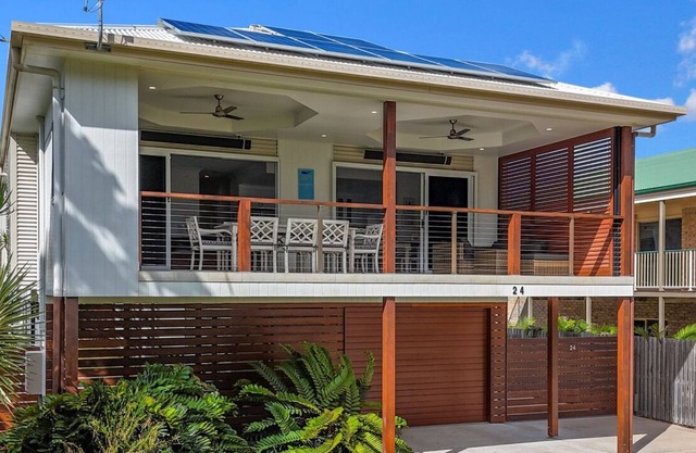 Sensational Beach Front Escape!