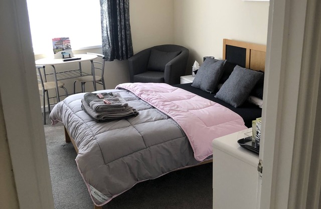 Sept to March just 85 per night, 2 nights minimum
