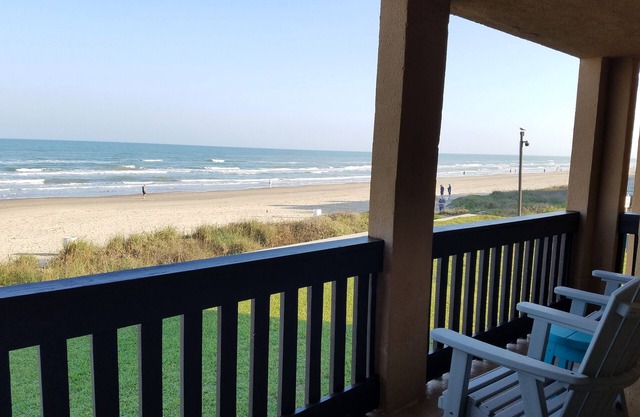 "September" 2025-SPECIAL" 100% Beachfront View 100% Remodeled Condo