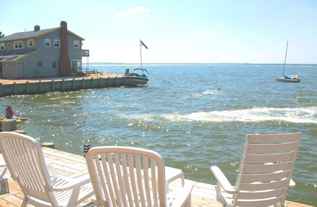 September/October Low Prices! BAYFRONT with HOT TUB! Amazing Views, Surf City