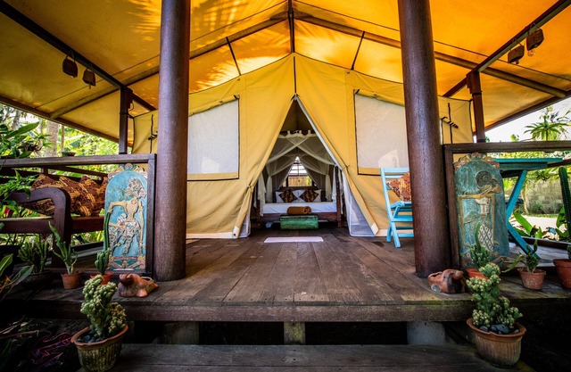 September VRBO Special $45! - Unforgettable Beachfront Glamping in West Bali!