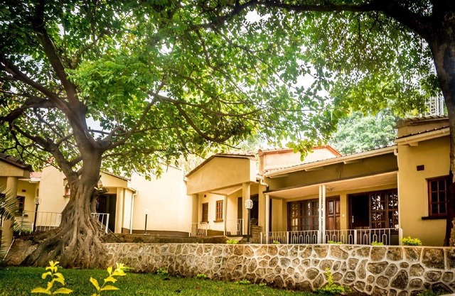 Serendib Suites and Conference Center