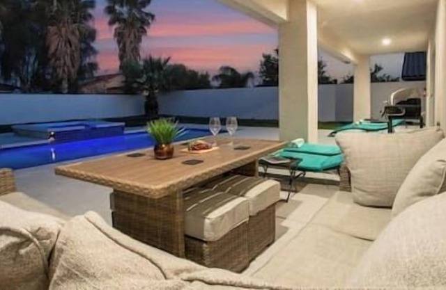*Serene* 4BR w/Pool, Spa, Pool Table & Game Room!