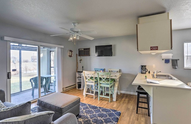 Serene Abode on Lake Erie ~ 9 Miles to Oak Harbor