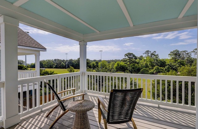 Serene Beach Home w/Bikes, Golf, & Tesla Charger – Walk to Port Royal Sound!