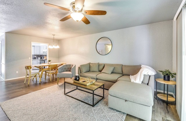Serene Bella Vista Getaway Near Trails!