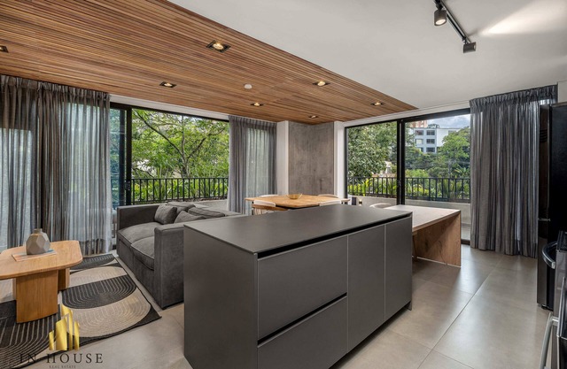 Serene Getaway: Jacuzzi, AC, BBQ - Morph 402