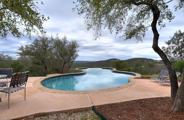 Serene Hill Country Home, 12+ Acres, Infinity Pool, 7 Bedrooms, Newly Remodeled