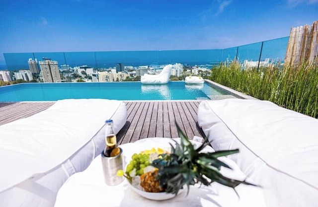 Serene - Infinity Cview penthouse