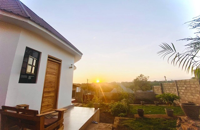 Serene lodge with WiFi in Arusha