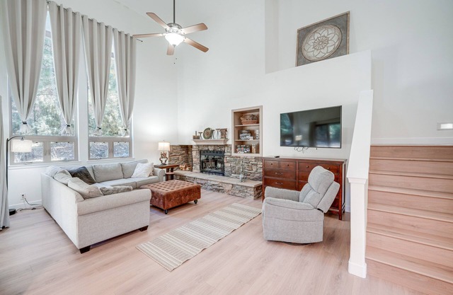 Serene Pine Mountain Club Home w/Pool Access!