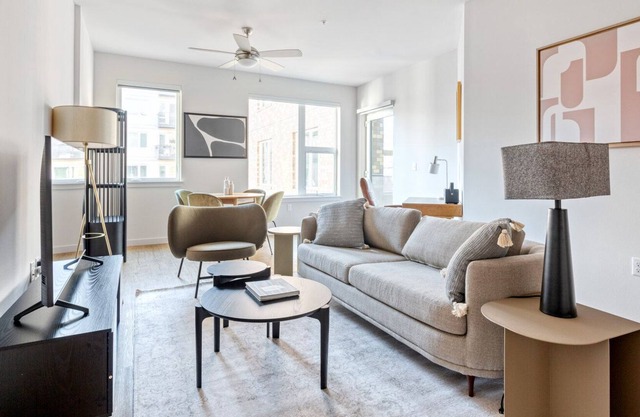 Serene SLU 1BR w/ BBQ & Bike Storage, near parks & shops, by Blueground