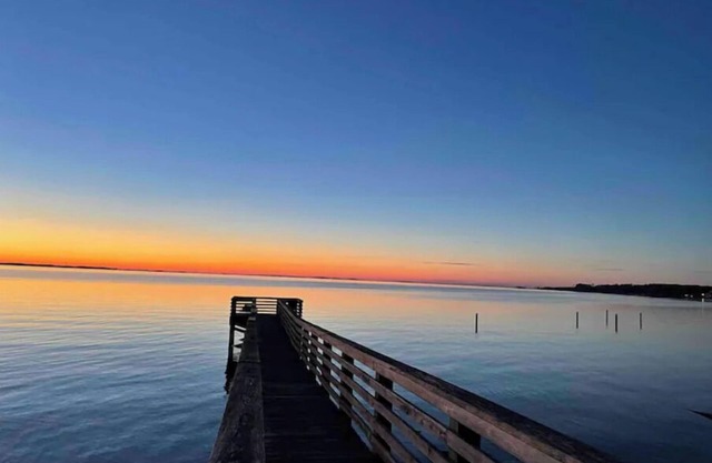 SERENE SOUND RETREAT OBX/Sandy Beach/Dog Friendly