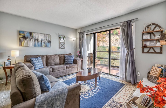 Serene Stay: Family Friendly~Mountain Views~Sevierville