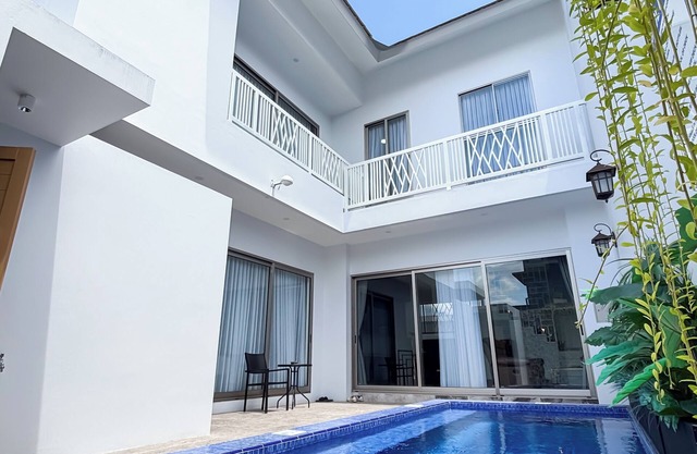 Serenity Escape Villa in Kerobokan 3 BR