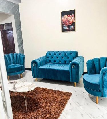 Serenity Found 2 Bed Haven with Private Balcony