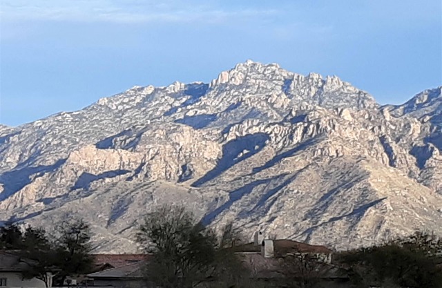 Serenity in the “Valley of Gold”/Glorious Mountain Views/Snowbirds Friendly.