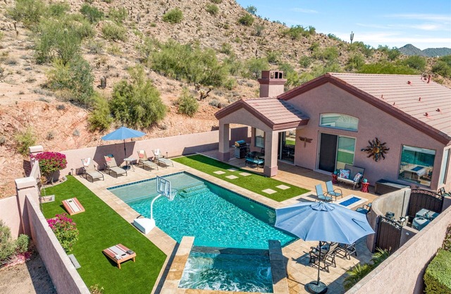 Serenity on the Hill! Luxury Single story home! Air Hcky, Gas Firep, Htd Pool/Spa!