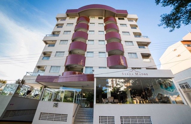 Serra Madre Residence