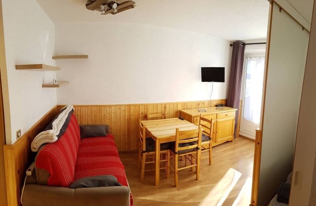 Serre Che 1st floor apartment 4pers. Pied de pistes, Shops nearby Aiglon Sud