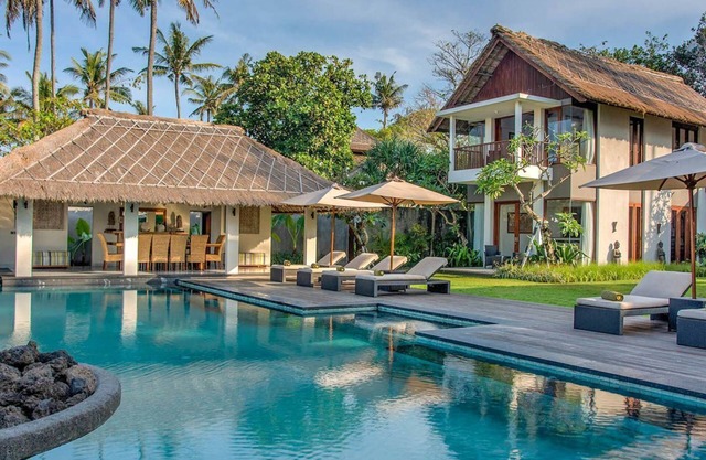 Seseh Beach Villa I - Five Bedroom Villa, Sleeps 10
