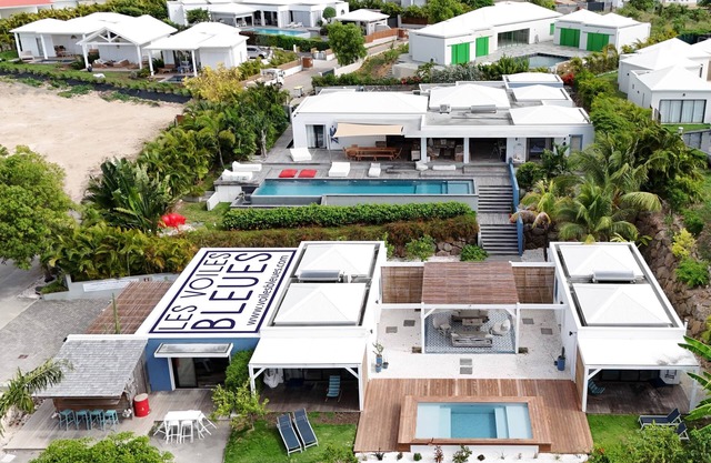 Set of 11-bedroom Prestige Villas