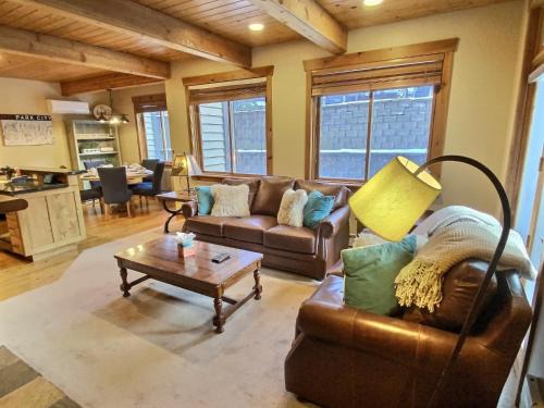 Settlers Cabin condo