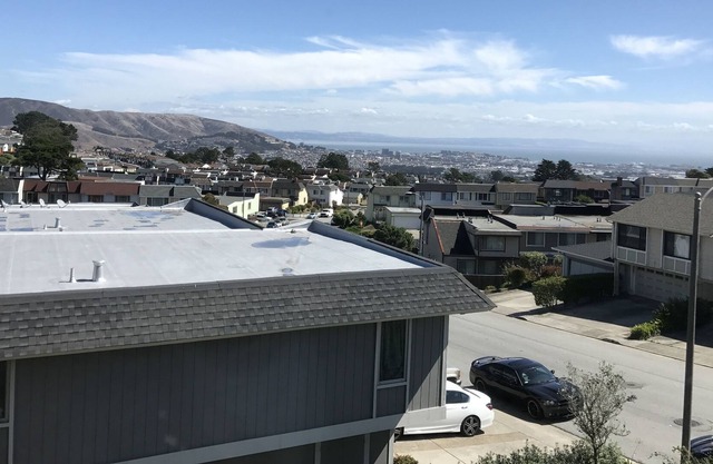 SF Bay views! Renovated home 4br/2.5 ba 10 min SFO