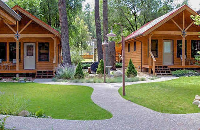 Shadow Mountain Lodge and Cabins