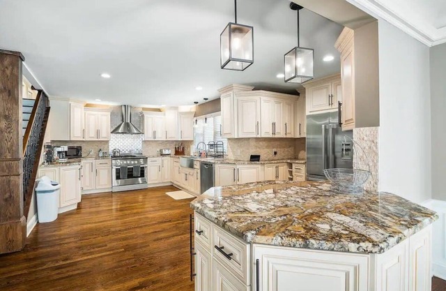 Shaker Prestige - 4,000 sq ft - Calm and Quiet