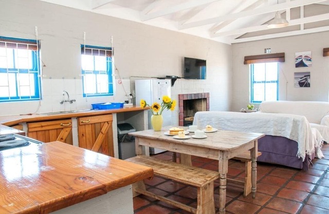 Shakina-Long Beach Cabanas