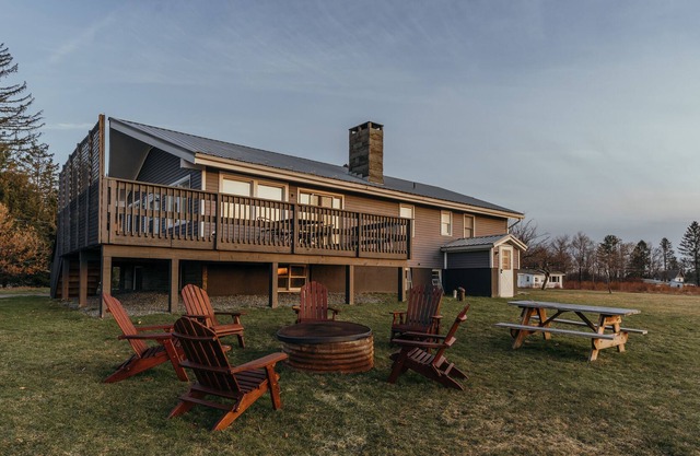 Shandelee Mtn. House - Gorgeous Views & Near Town!