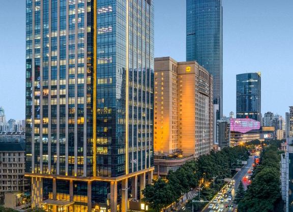 Shangri-La Wuhan,Close to The Mixc with three subway lines