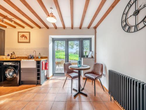 Sheep Shed - Uk49794