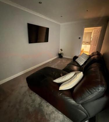 Sheffield Edge Hideaway