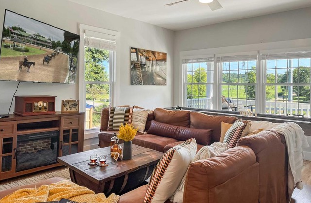 Shelbyville Farmhouse with Hot Tub, Fire Pit and Grill