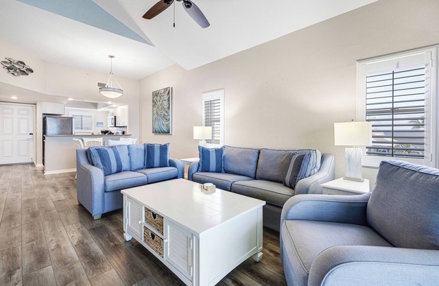 Shell Island Beach Club 7C, Gulf Front Condo on Quiet East End