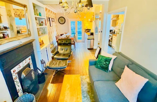 Shepherds Bush. W12. Magical place near Westfield.nnSharennSave