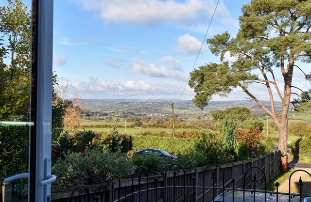 Shepherds Knapp-UK13285