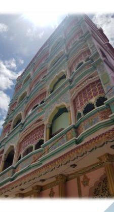 shikary's palace near charminar
