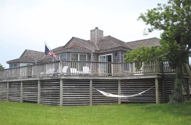 Ships Watch! Affordable 4 BR Sound Front in Duck! Sunday check in June- August