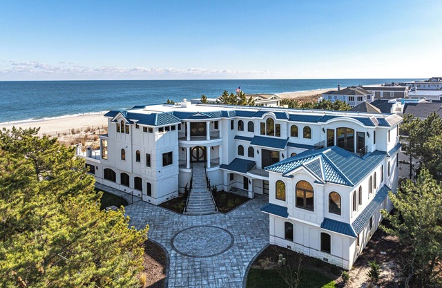 Shore King - Coastal Luxury at its Finest