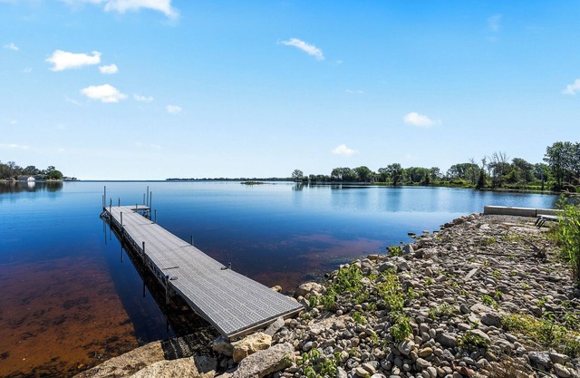 Shore to Please: Little Sturgeon Bay Waterfront