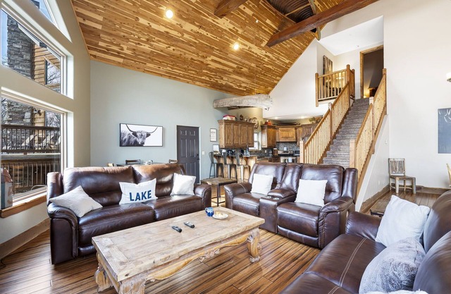 Shorelines of Table Rock w Views & Access, Free Daily Tickets, Cmty Amenities