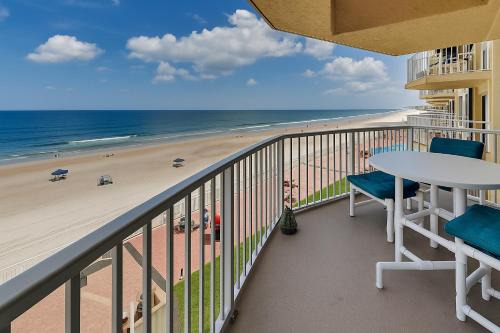 Shores Club 505